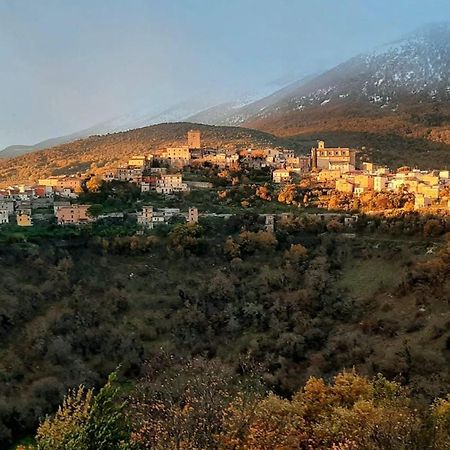 La Casa Del Borgo Apartment Campoli Appennino Екстериор снимка