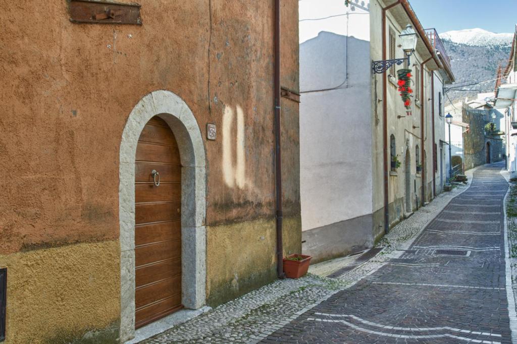 La Casa Del Borgo Apartment Campoli Appennino Екстериор снимка