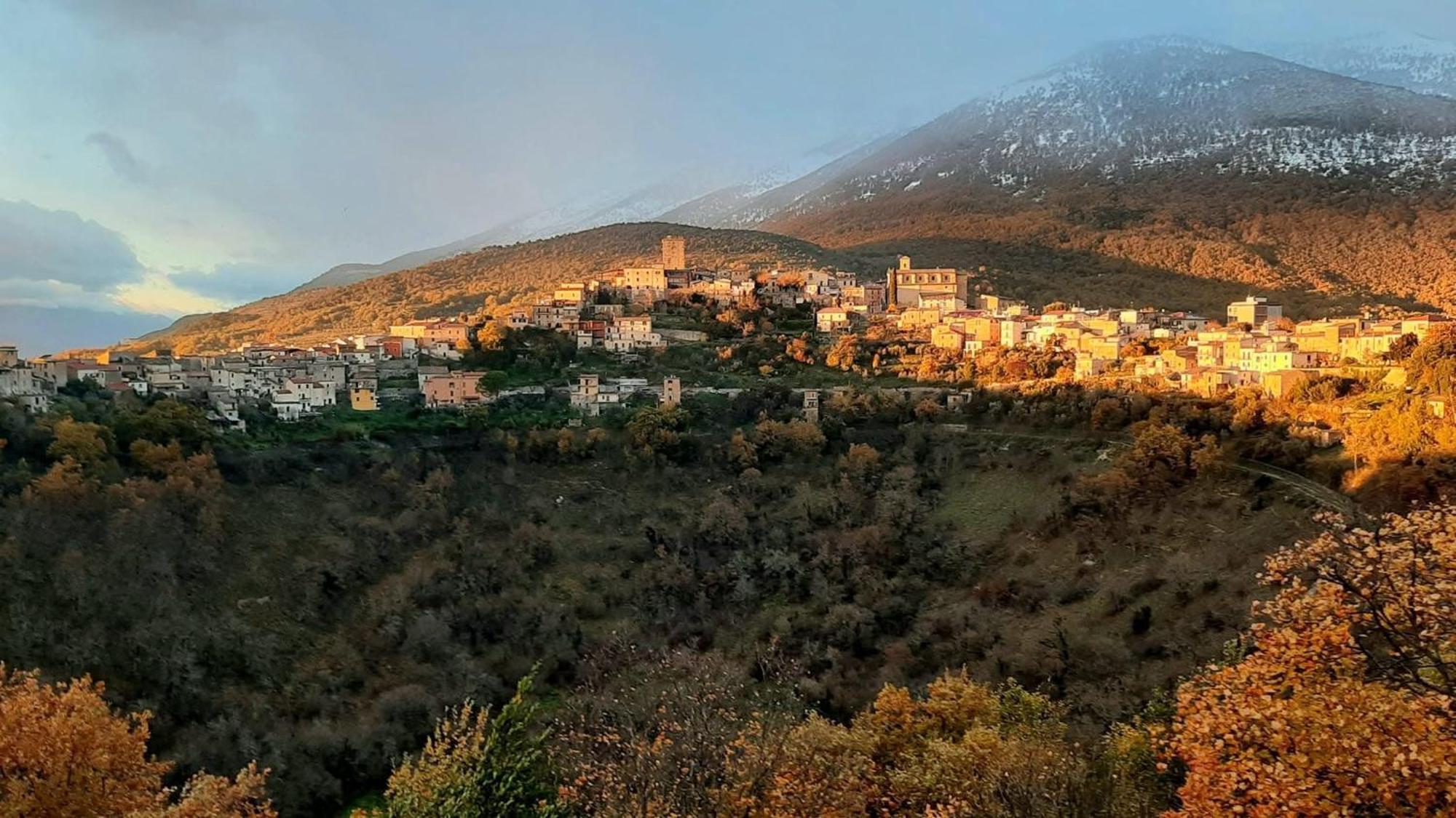 La Casa Del Borgo Apartment Campoli Appennino Екстериор снимка